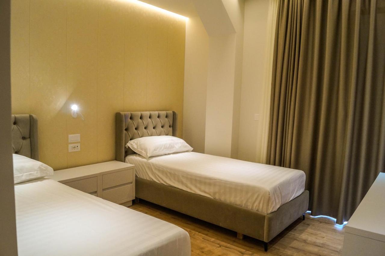 Red Hill Hotel Tirana Kültér fotó