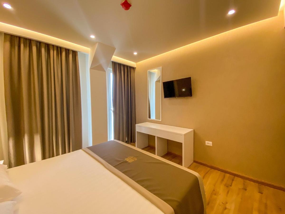 Red Hill Hotel Tirana Kültér fotó